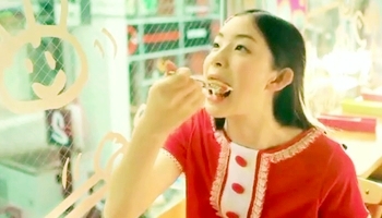 足立梨花のCM_Jリーグ
